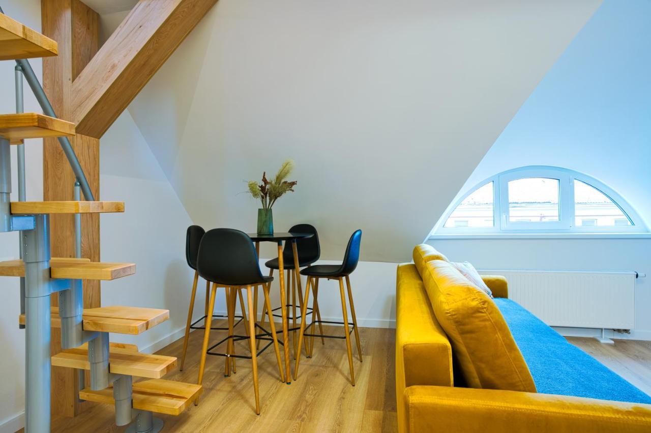 Cosy Studio In The City Center With Air Conditioneer! Klaipėda Exteriör bild