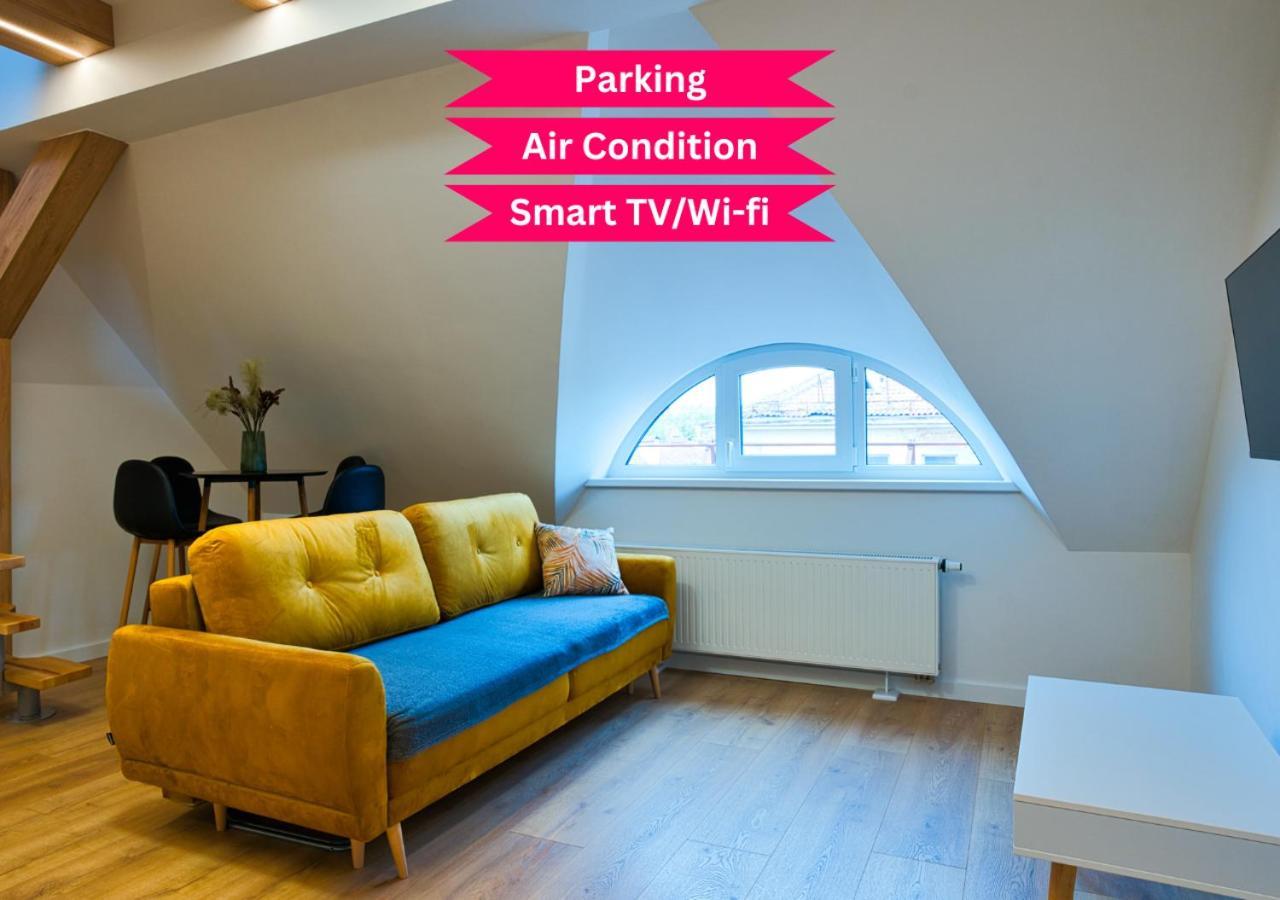Cosy Studio In The City Center With Air Conditioneer! Klaipėda Exteriör bild